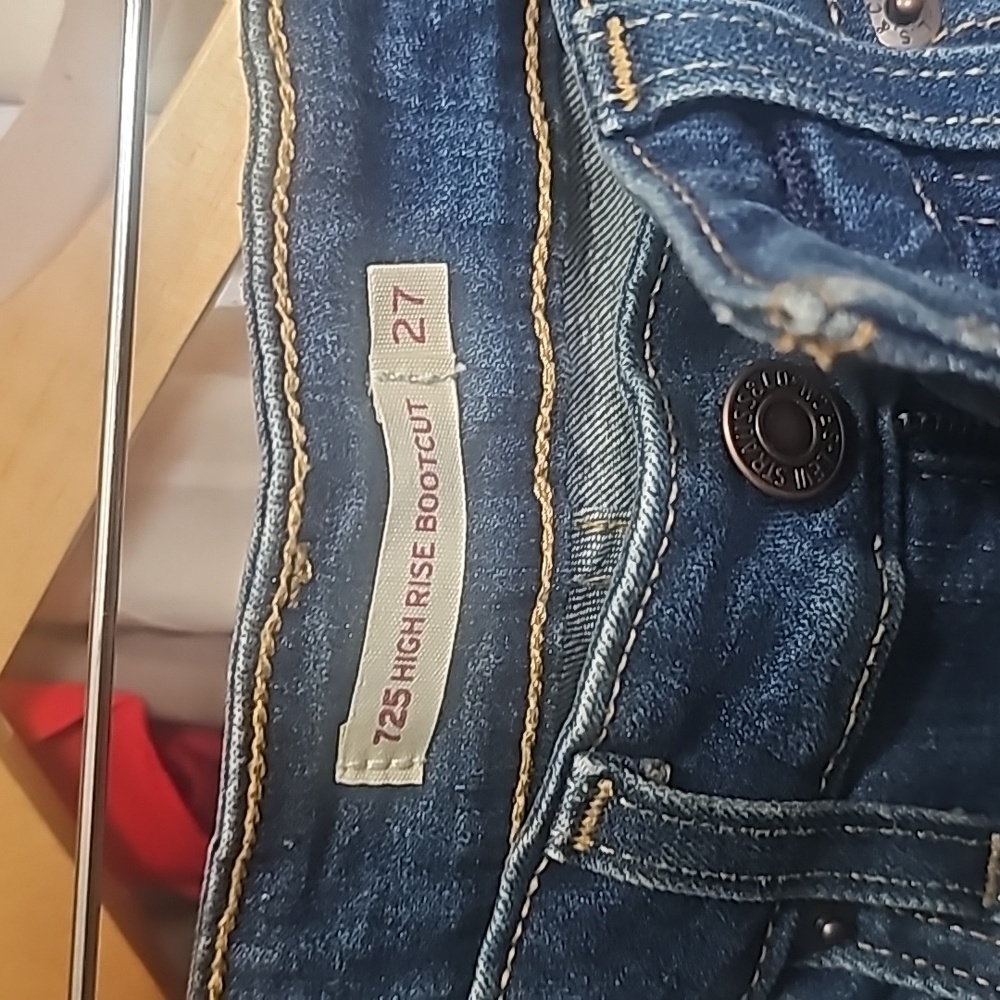 Levis 725 high rise boot cut
